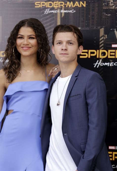 Tom Holland And Zendaya Addressed The Viral Kissing。